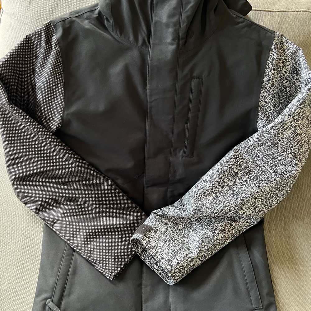 Volcom Snowboard Jacket Sz XS Like New
